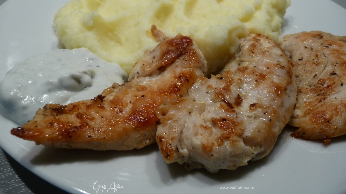 Нежные грудки с соусом «Блю чиз»