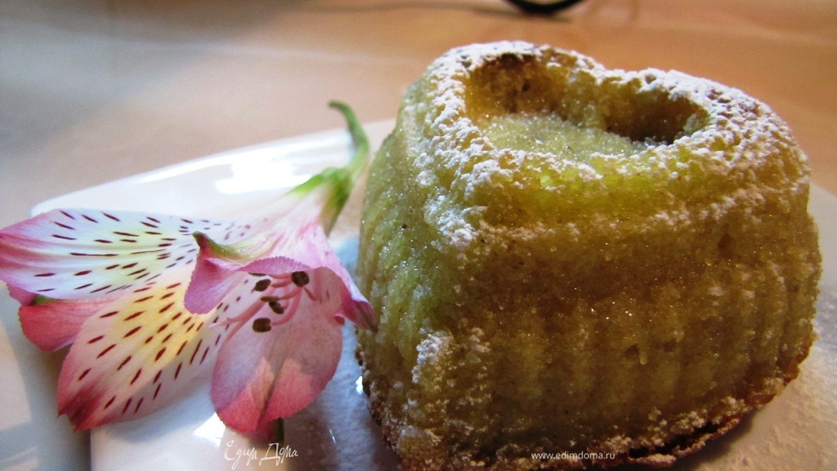 Кексы манные с вишней