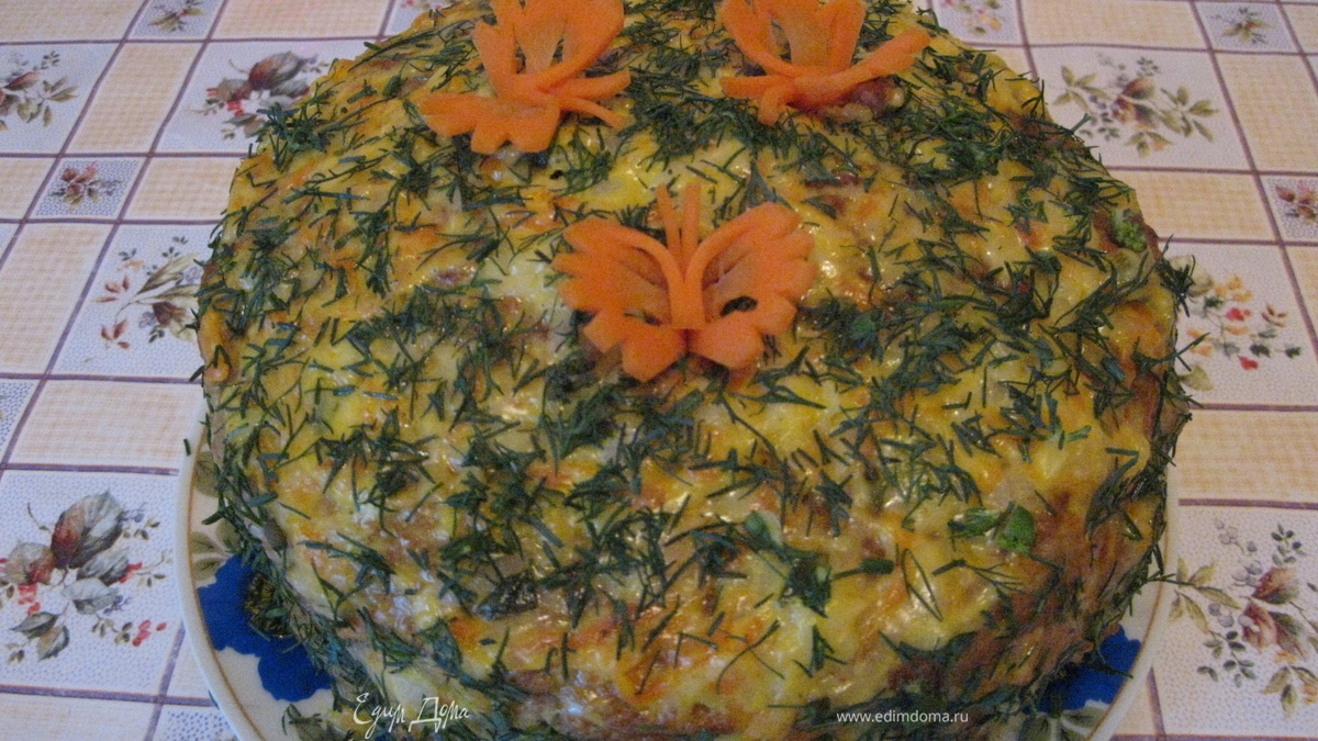 Мясной слоеный пирог