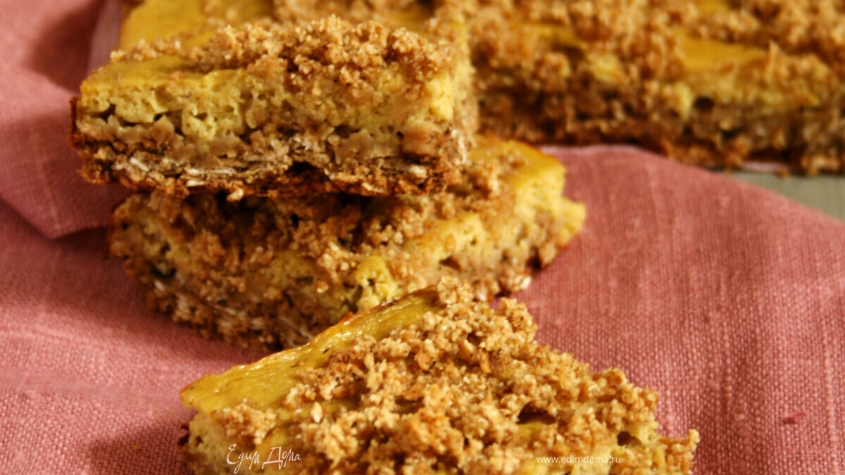 Овсяный пирог с крошкой