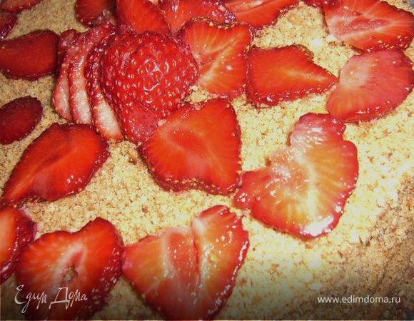 Торт клубничный