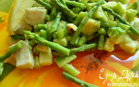 Рецепт Салат из авокадо, индейки и спаржи