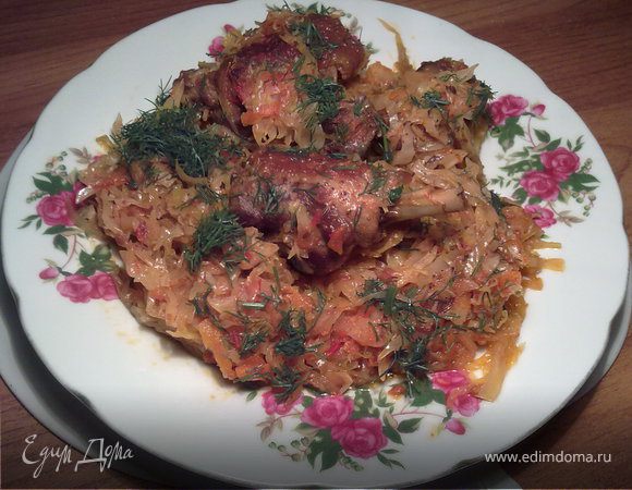 Капуста тушеная с уткой Капуста тушеная с уткой