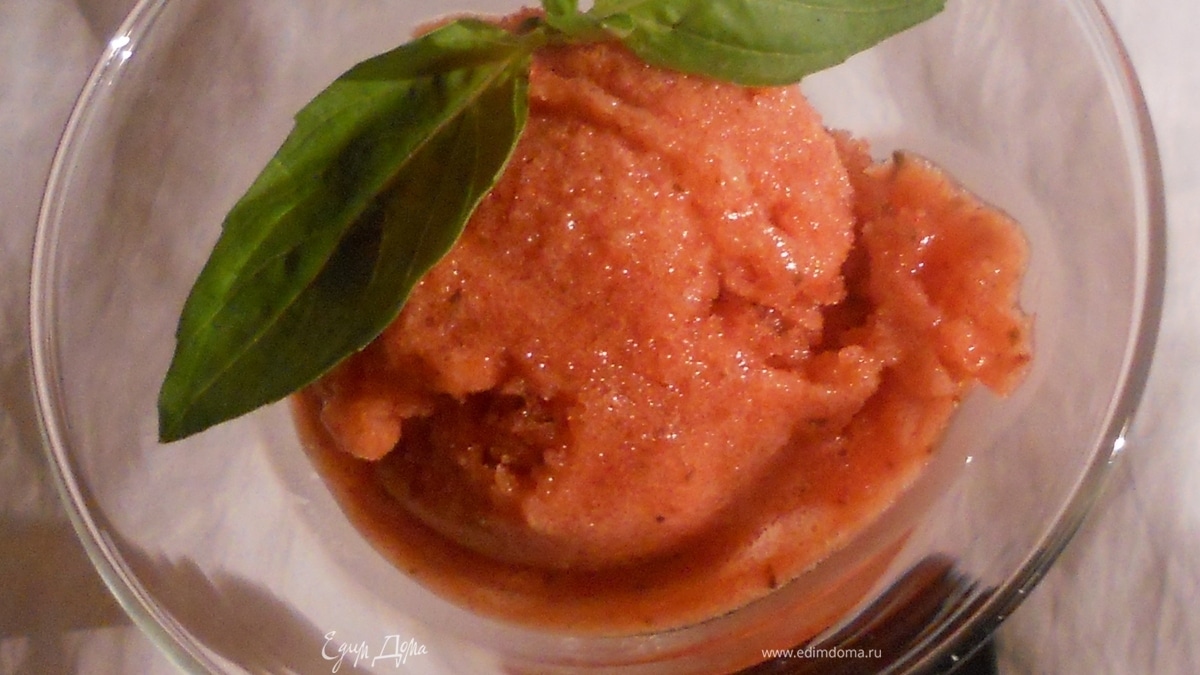 Клубнично-базиликовое сорбе