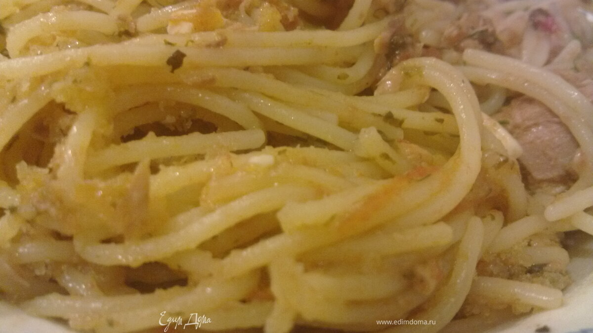 Спагетти с тунцом