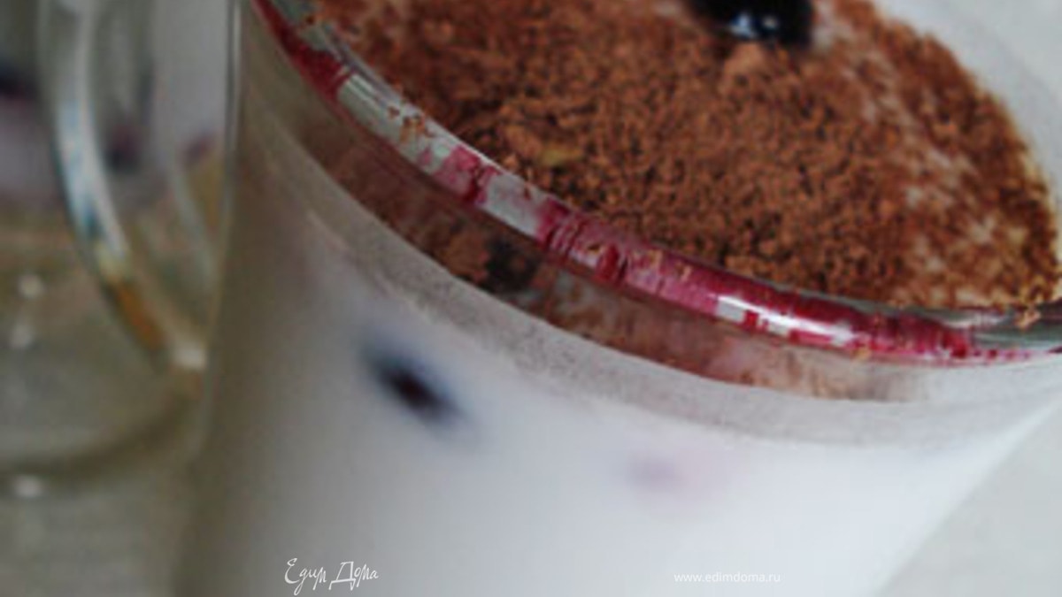 Ягодно-молочный десерт