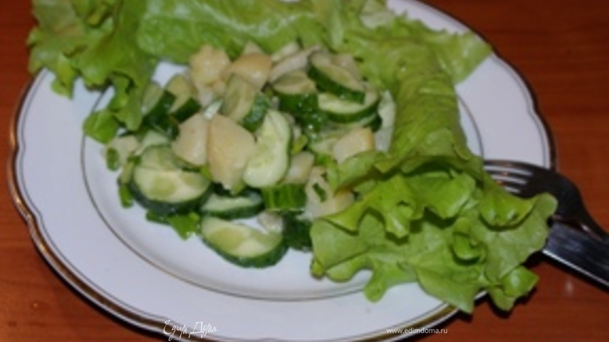 Салат из картофеля и огурцов