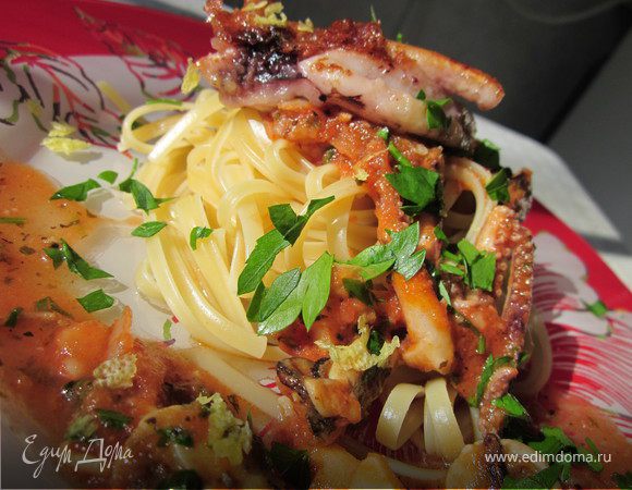 Спагетти с дарами моря (меню итальянского обеда №1) Спагетти с дарами моря (меню итальянского обеда №1)