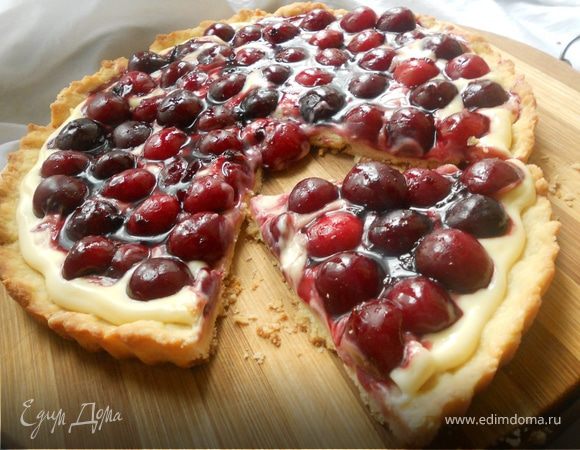 Тарт с маскарпоне и черешней