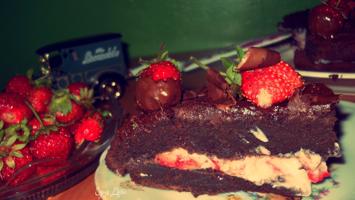 Шоколадно-клубничный торт "Сон в летнюю ночь"