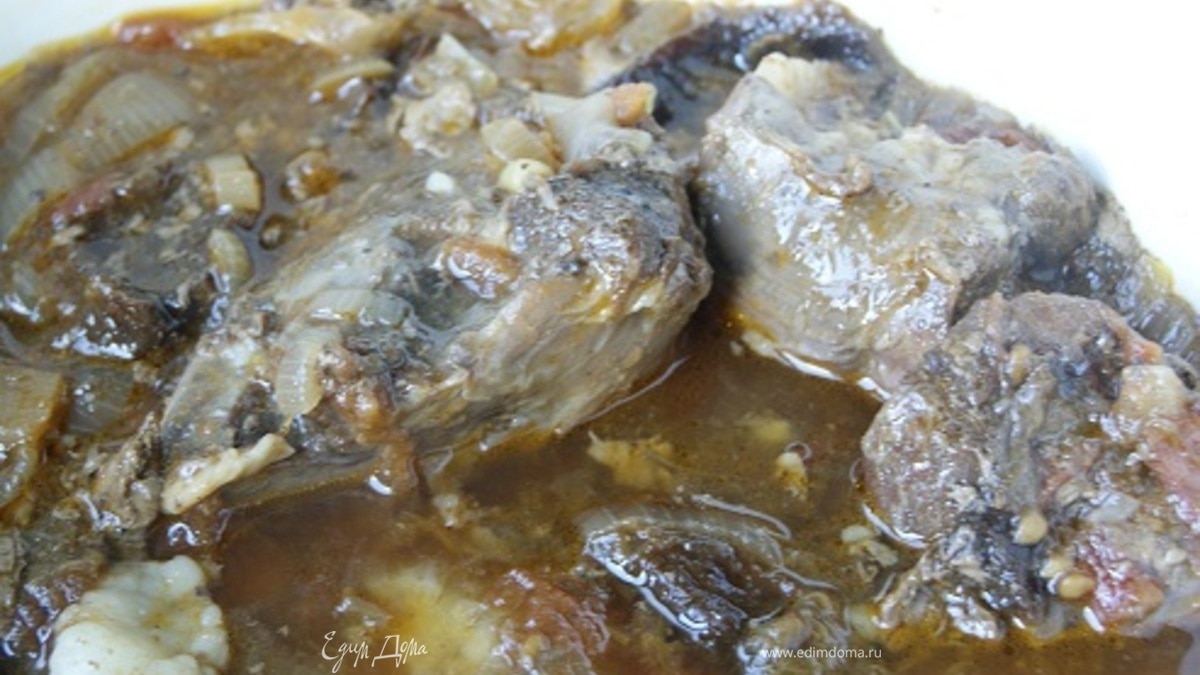 Нежная баранина в красном вине