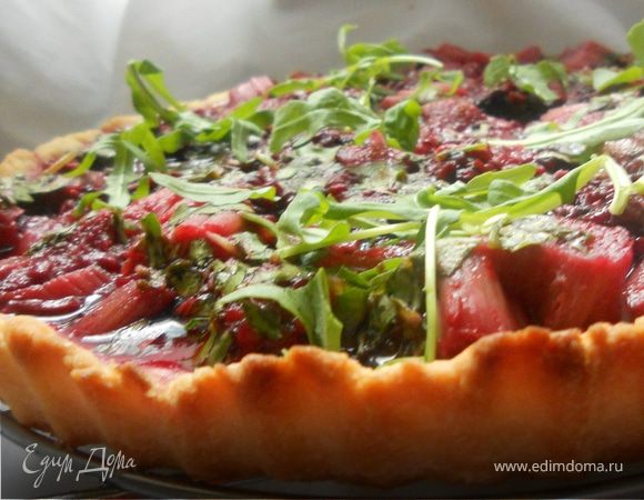 Тарт с ежевикой, ревенем и руколой Тарт с ежевикой, ревенем и руколой