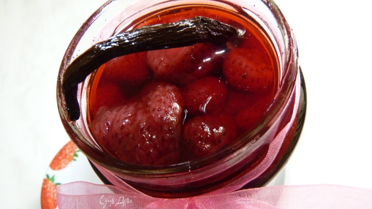 Клубничное варенье с ванилью