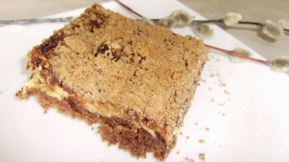 Творожный пирог со штрейзелем и айвой