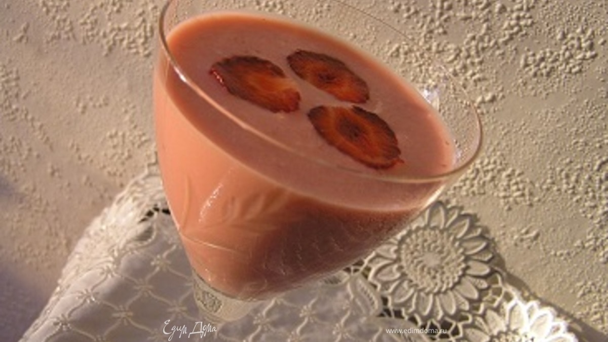 Клубнично-йогуртовый коктейль