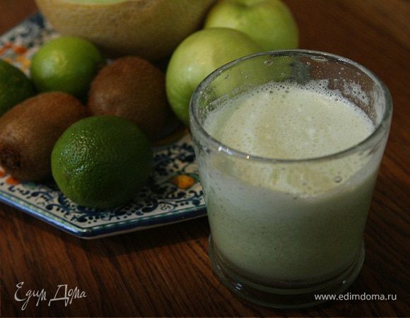 Коктейль из дыни, винограда и киви Коктейль из дыни, винограда и киви