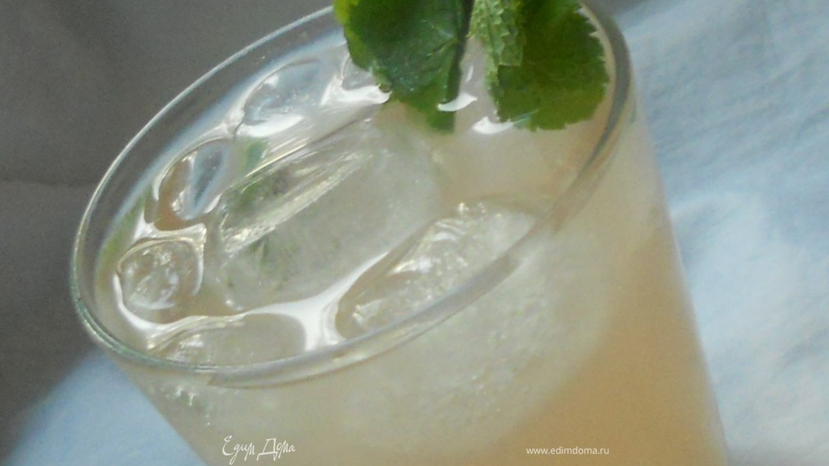 Грейпфрутово-мятный лимонад