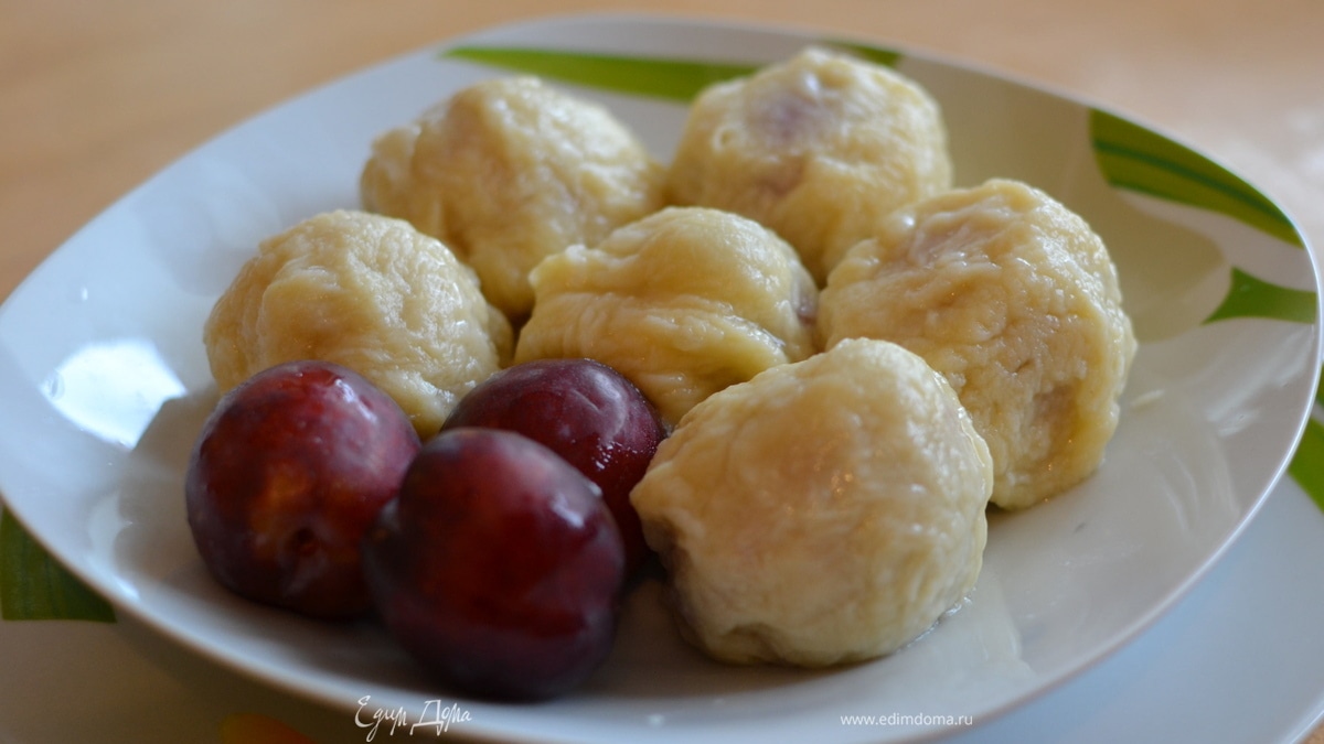 Кнедели со сливами