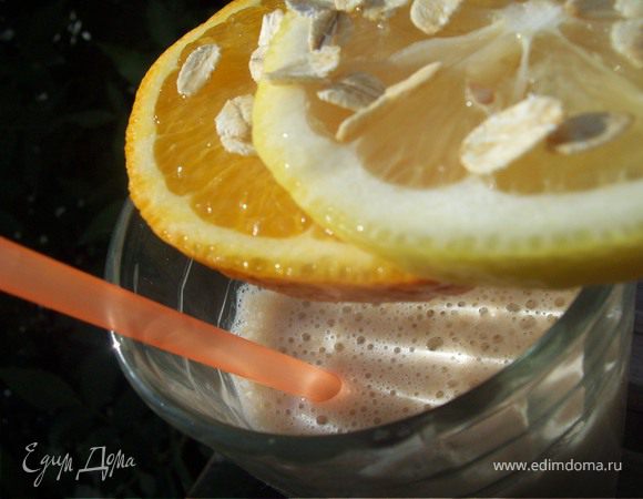 Коктель с овсяными хлопьями Коктель с овсяными хлопьями