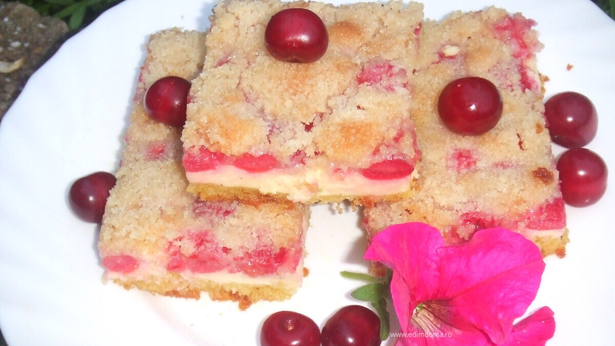 Сказочный пирог "Вишня в твороге"