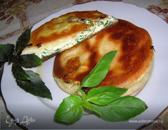 Хрустящее удовольствие с сочной начинкой к завтраку ( на основе питты)