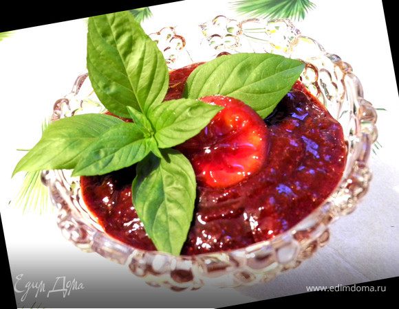 Клубничный джем с красным вином и базиликом