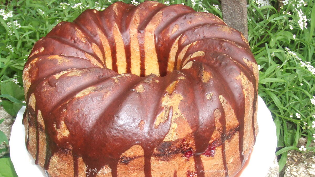 Кекс с "вишней" 