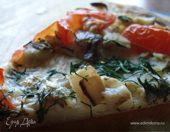 Пицца а-ля рус с белыми грибами и укропом Пицца а-ля рус с белыми грибами и укропом