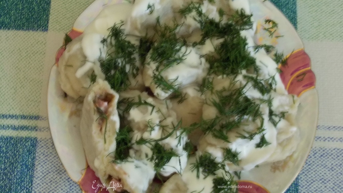 Вареники с фасолью,ветчиной и укропом