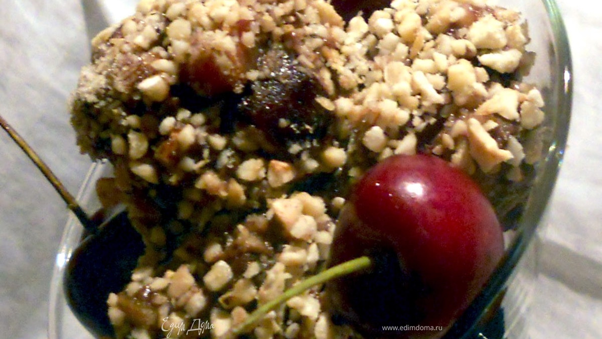 Мягкие черешневые конфеты с кешью для НатаЛи:)