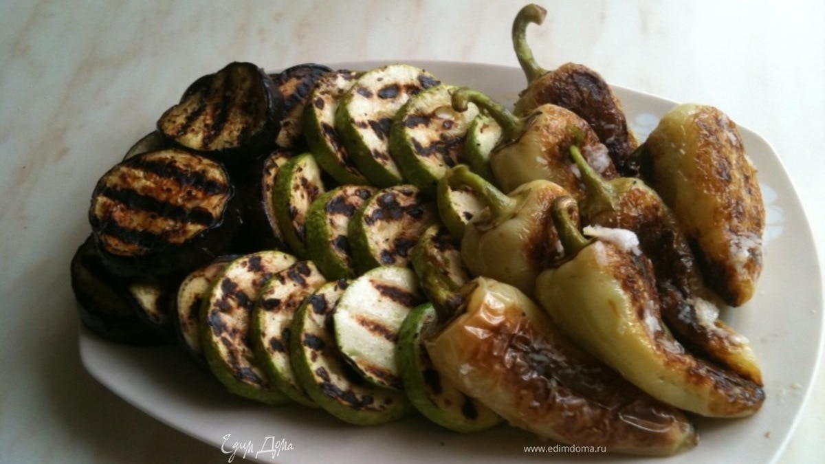 Жареные греческие перчики