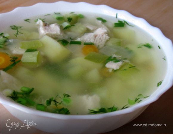 Суп с курицей и кабачками