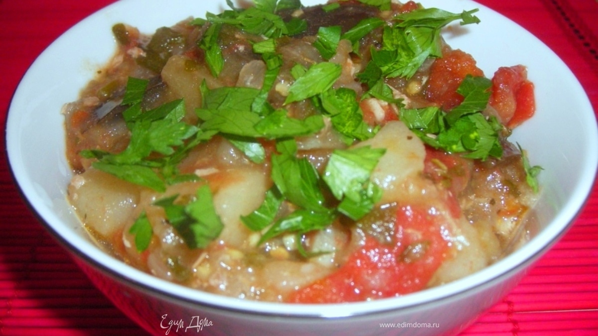 Свинина под пасленовыми ( Рагу №2)