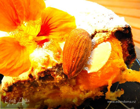 Миндальный пирог с абрикосами Миндальный пирог с абрикосами