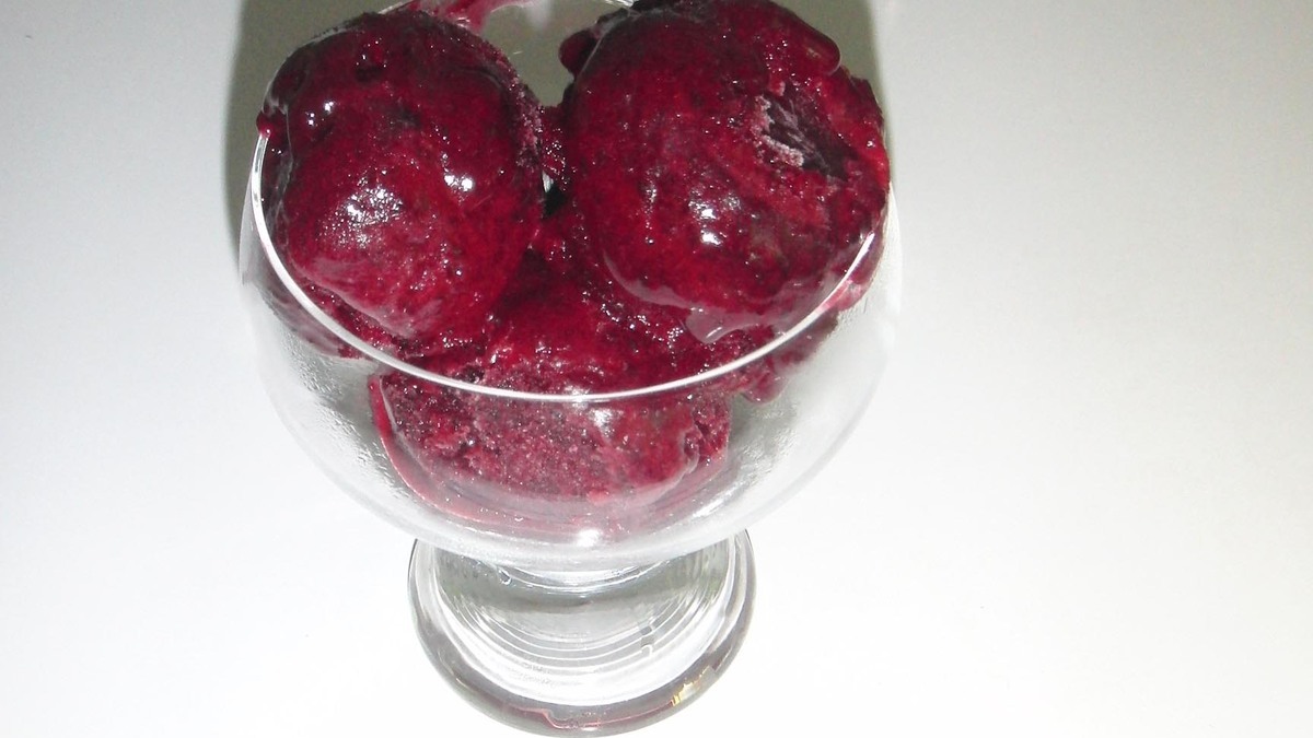 Черносмородиновое сорбе.