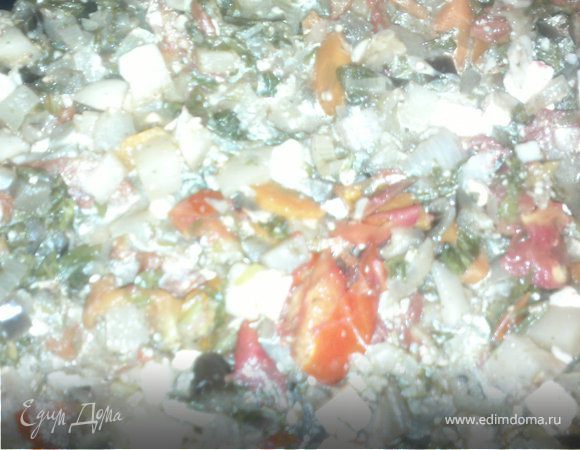 Овощное рагу с брынзой и оливками