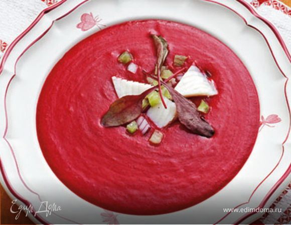 Холодный суп с тилапией и свекольной ботвой