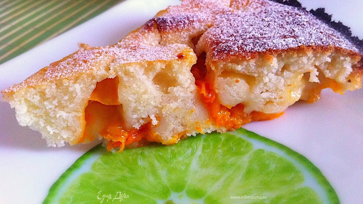 Easy Apricot Cobbler
