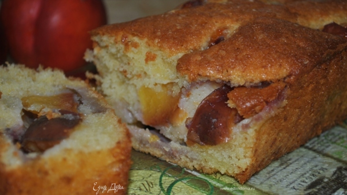 Кекс с карамелизированными нектаринами
