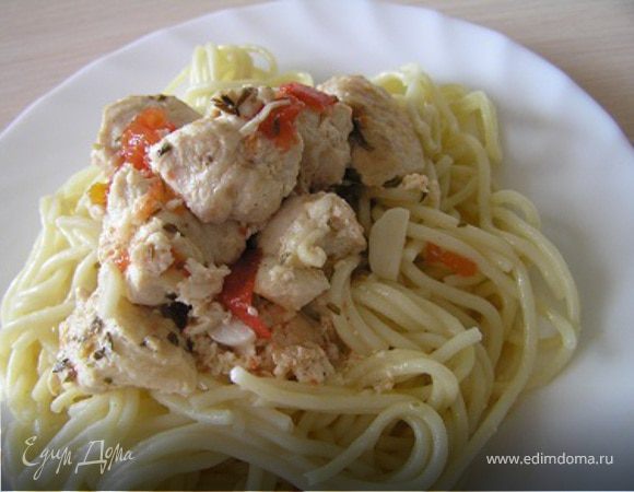 Молочные куриные грудки с помидором