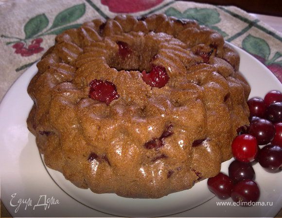 Сочный вишневый кекс