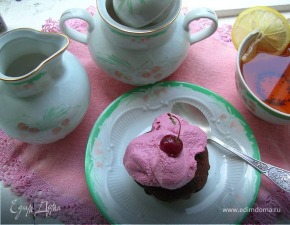 Лимонные кексы с творожно-вишневым кремом