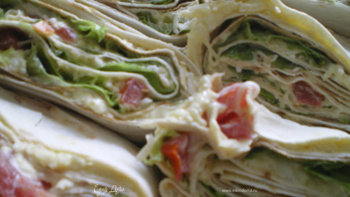 Закусочный рулет из лаваша