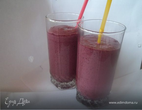 Черничный молочный коктейль Черничный молочный коктейль