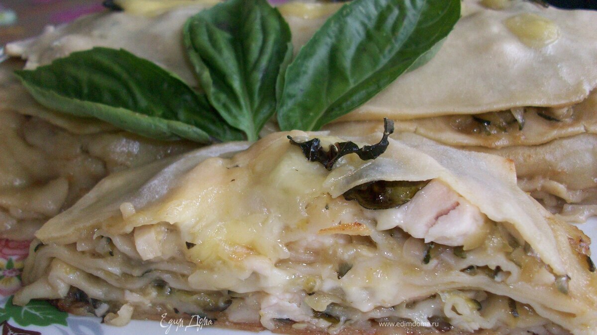 Лазанья с цукини и курицей