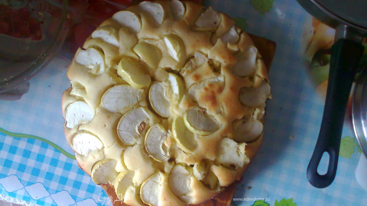 Пирог с яблоками