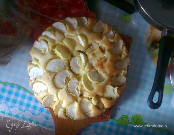 Пирог с яблоками