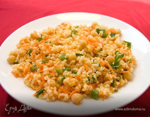 Салат с нутом и булгуром Салат с нутом и булгуром