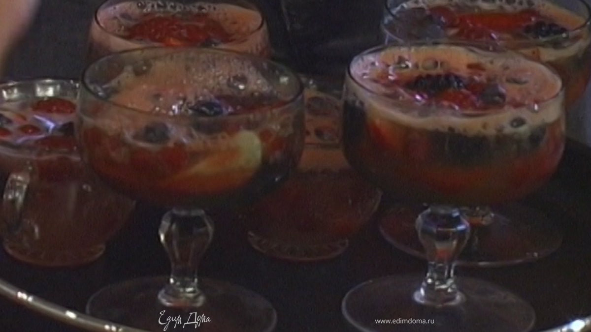 Фруктовое желе с шампанским