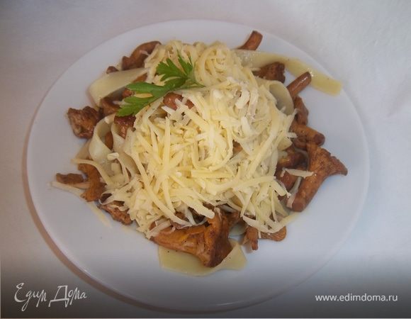Фетучини с лисичками